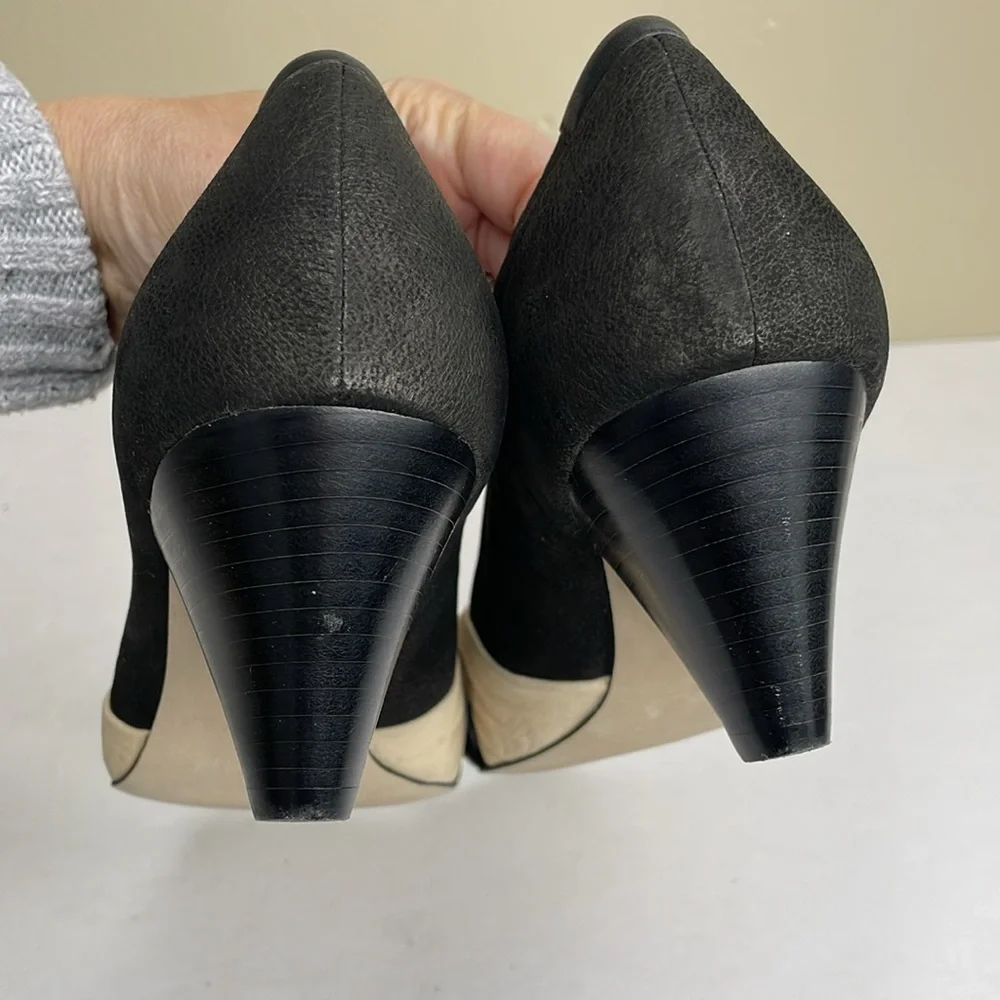 B MAKOWSKY Pump Heels Matte Black & Cream Leather Corporate Wear 8M